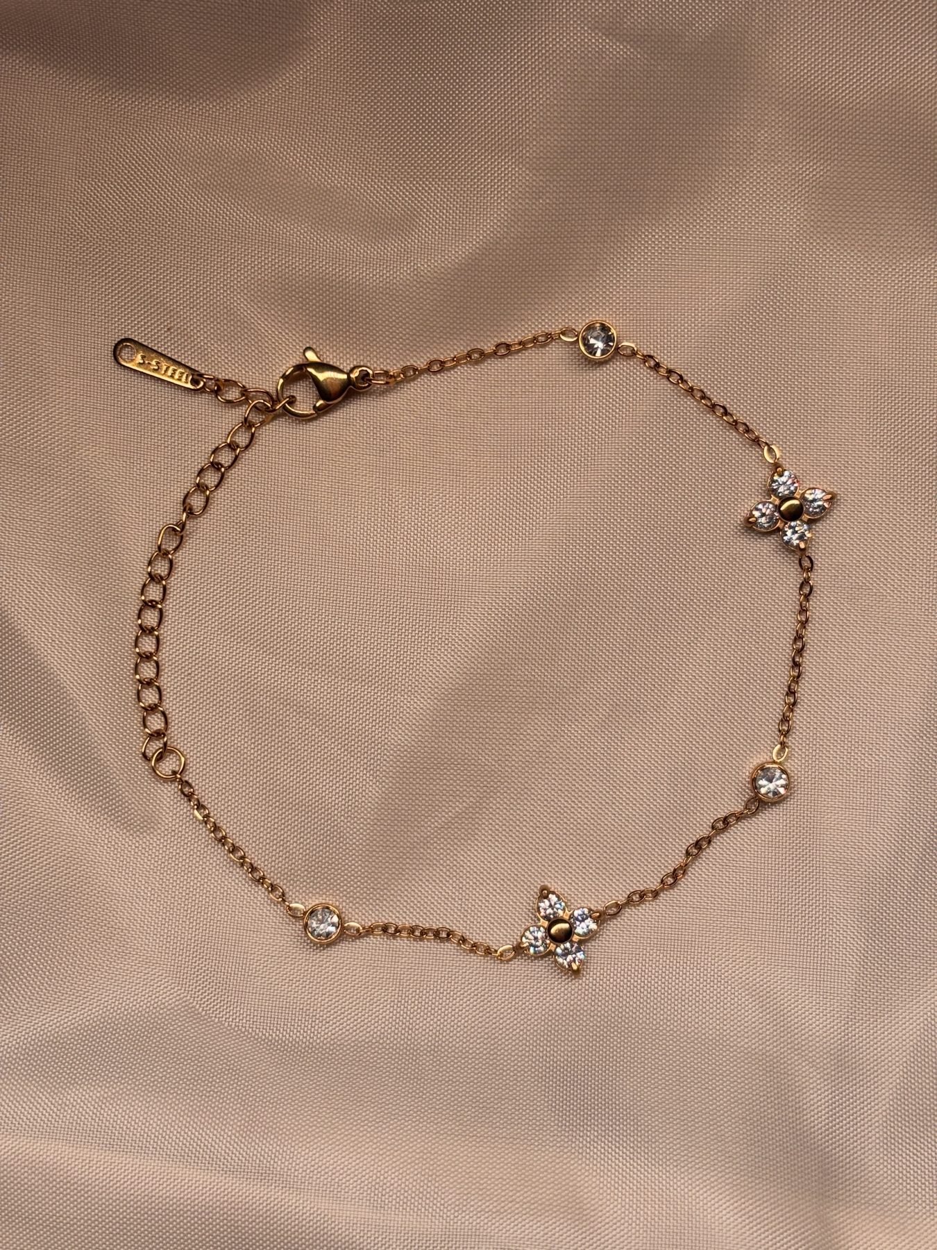 Gold Quatrefoil Bracelet