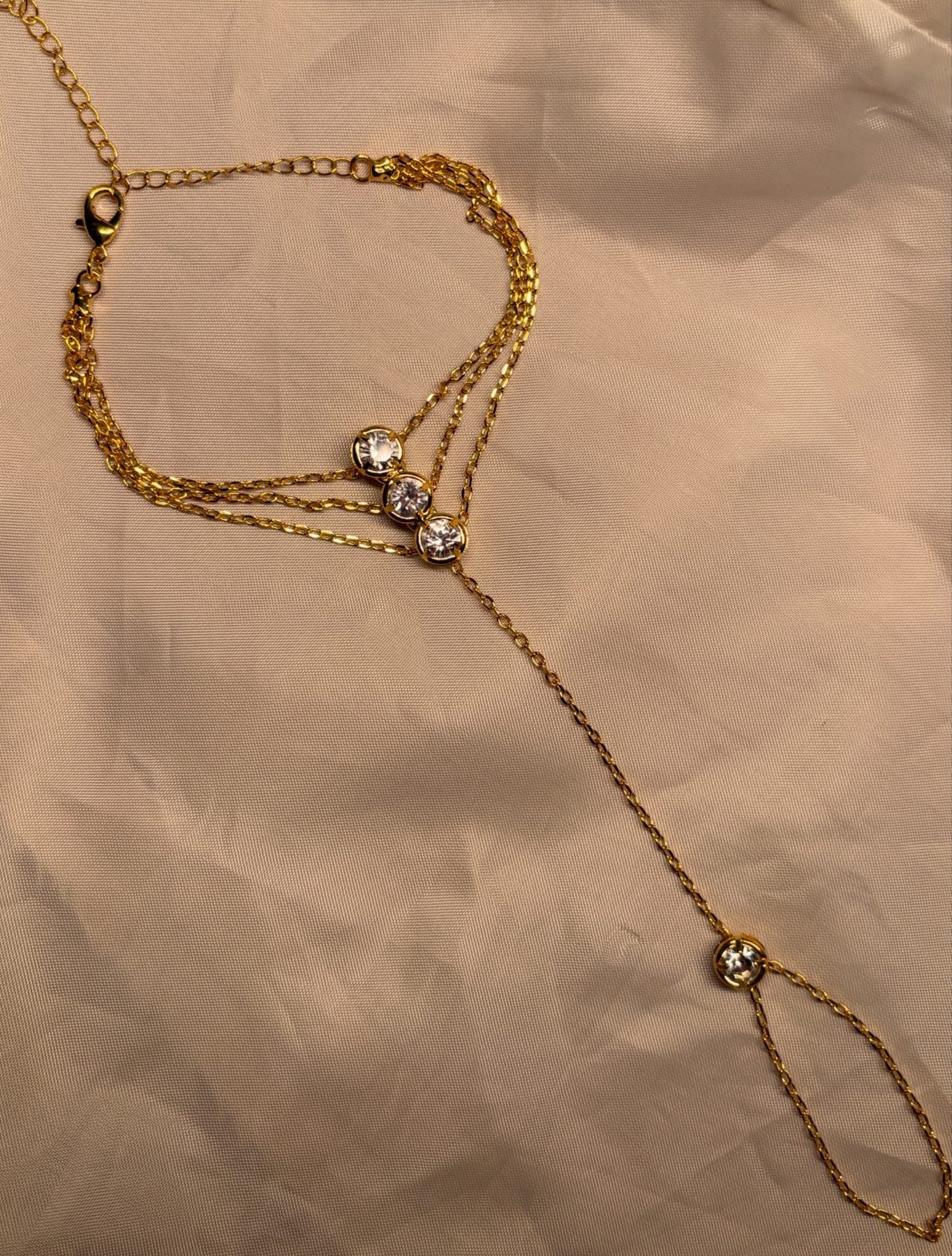 The Dew Hand Chain