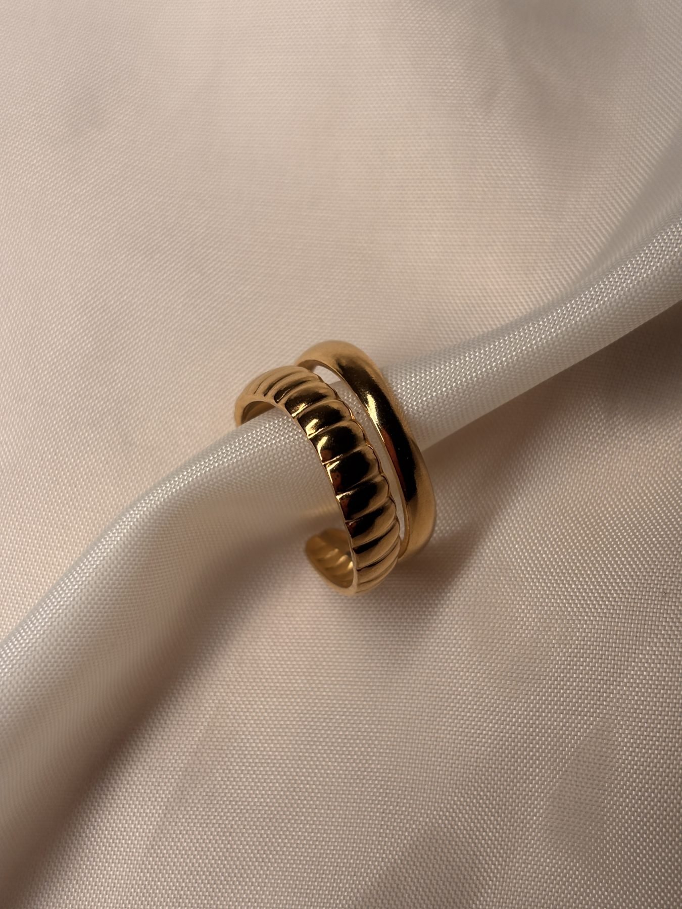 The Echo Ring